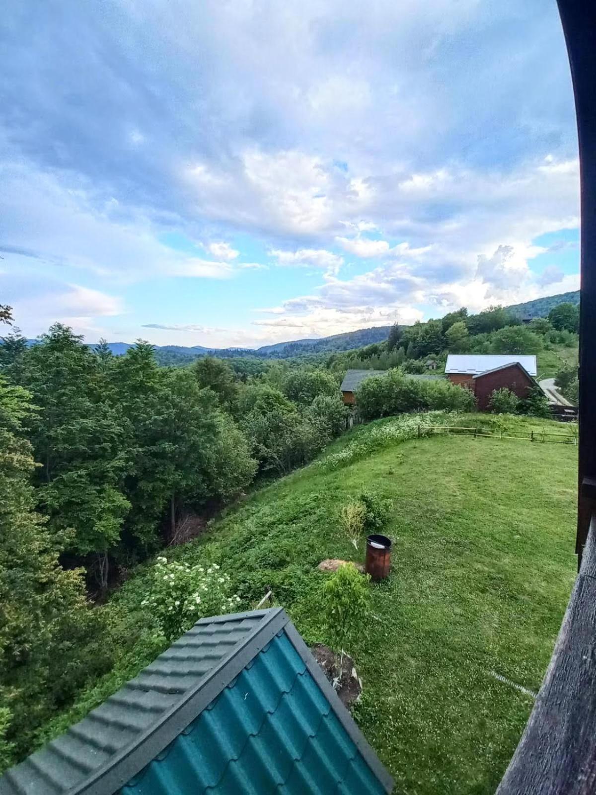 Котедж "Гірський Затишок" Jaremče Esterno foto
