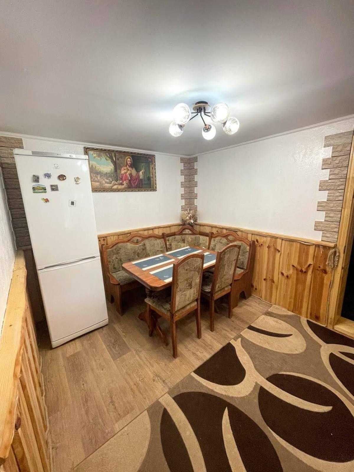 Котедж "Гірський Затишок" Jaremče Esterno foto